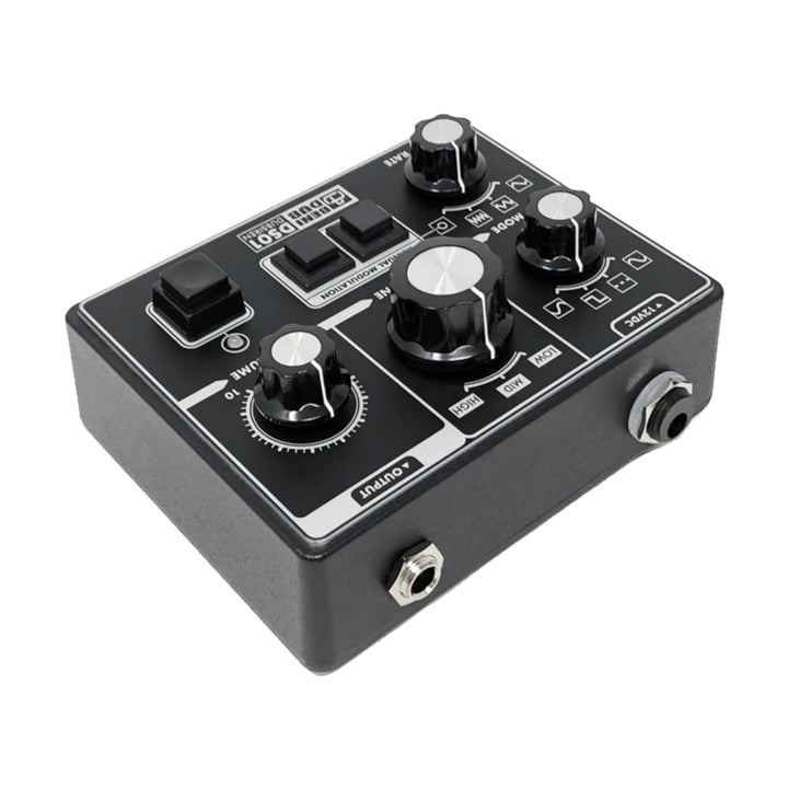 Benidub DS01 ダブサイレン シンセサイザー 製品画像 背面斜めアングル