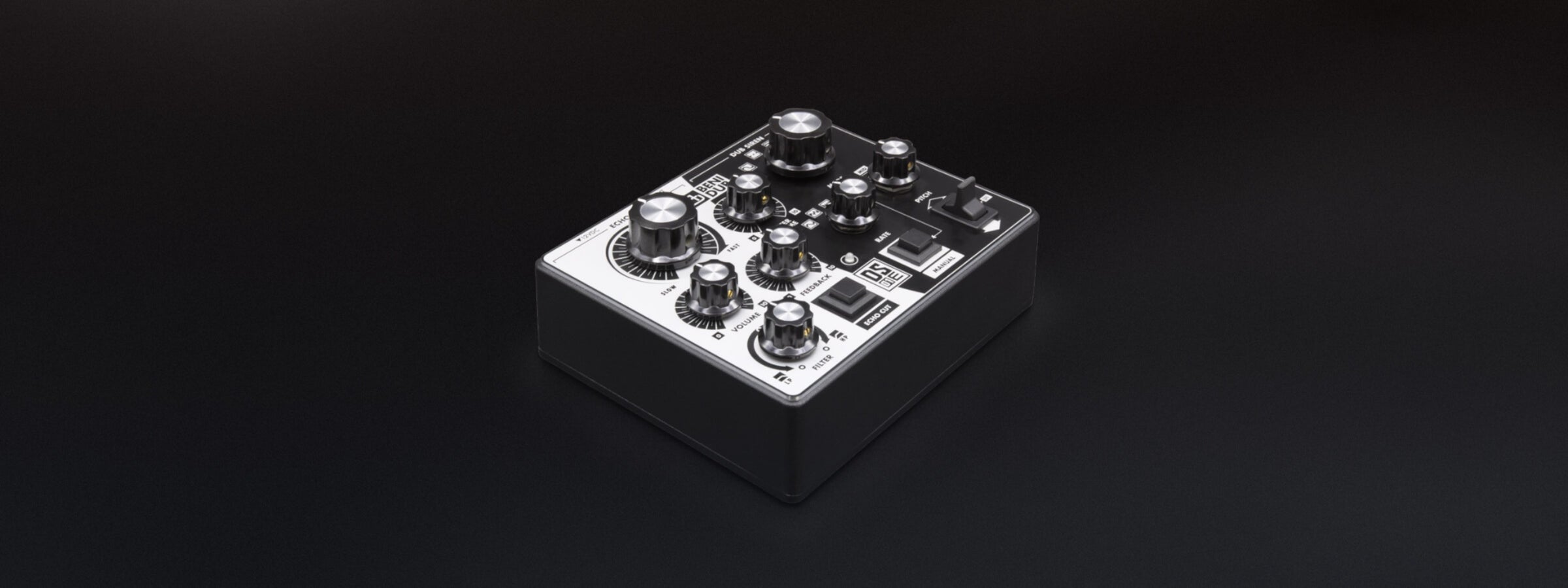 Benidub DS01E エコー内蔵ダブサイレン ギャラリー画像 正面斜めアングル