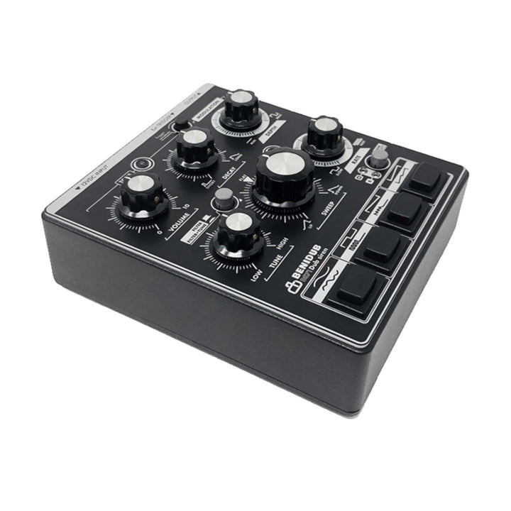 Benidub DS71 ダブサイレン シンセサイザー  製品画像 正面斜めアングル