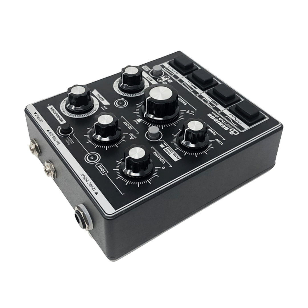 Benidub DS71 ダブサイレン シンセサイザー  製品画像 背面斜めアングル