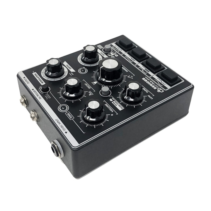 Benidub DS71 ダブサイレン シンセサイザー  製品画像 背面斜めアングル