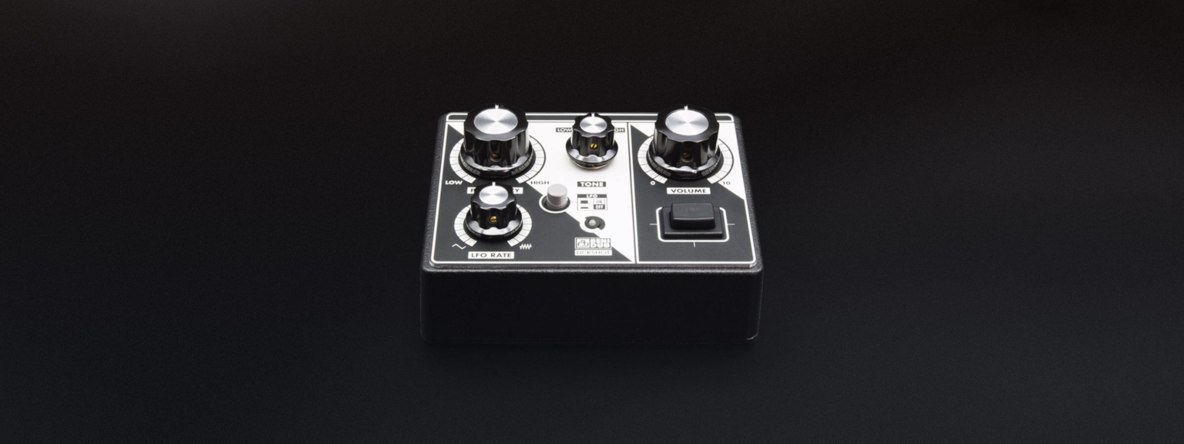 Benidub Lickshot リックショット ダブサイレン シンセサイザー ギャラリー画像 正面アングル