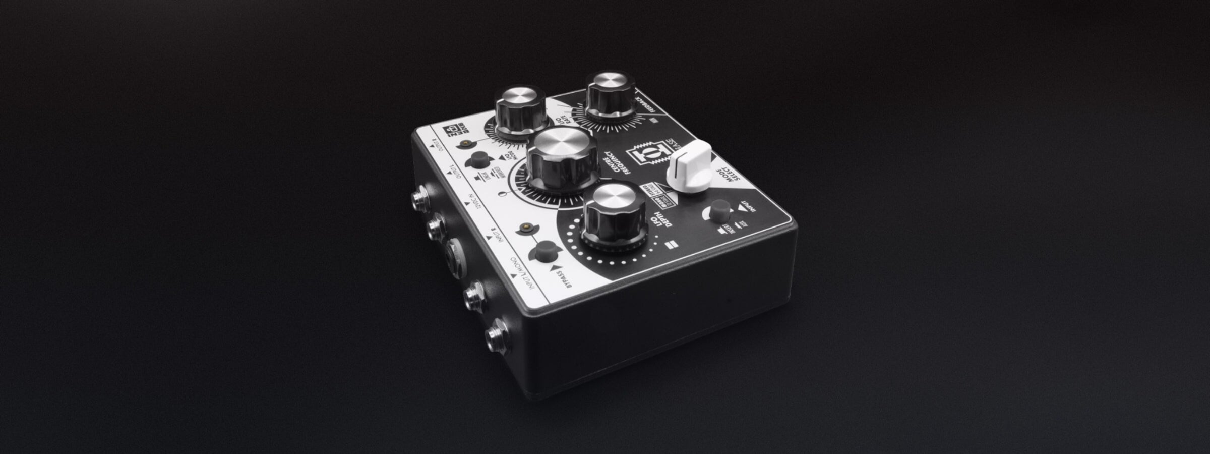 Benidub Phase 12段光学式ステレオフェイザー ギャラリー画像 背面斜めアングル